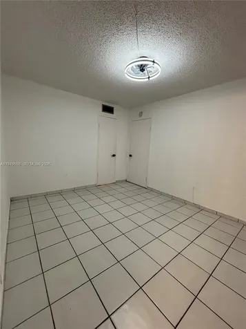 13701 Kendale Lakes Circle Miami FL 33183