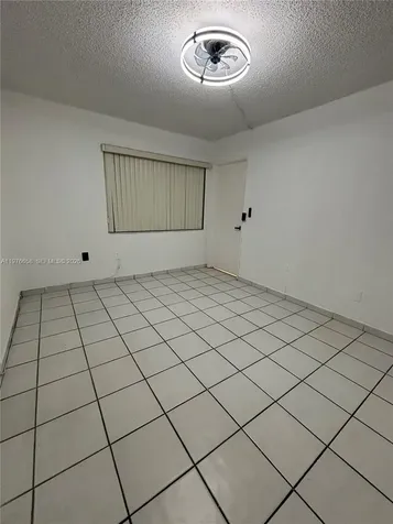 13701 Kendale Lakes Circle Miami FL 33183