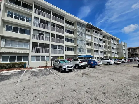330 SE 2nd Street Hallandale Beach FL 33009