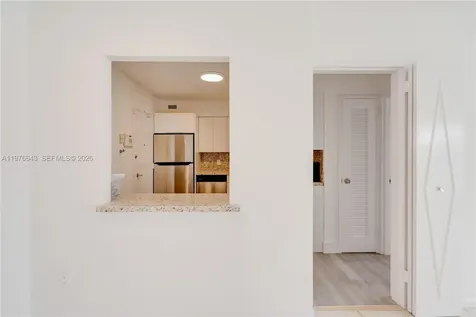 5161 Collins Avenue Miami Beach FL 33140