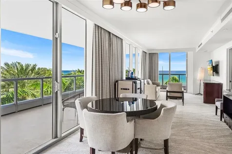 4391 Collins Avenue Miami Beach FL 33140