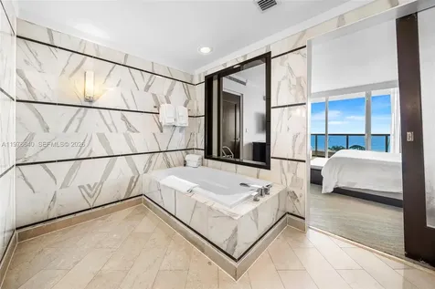 4391 Collins Avenue Miami Beach FL 33140