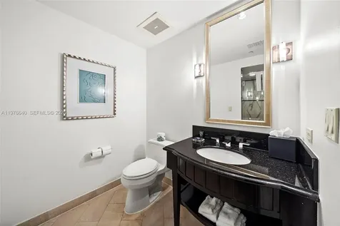 4391 Collins Avenue Miami Beach FL 33140