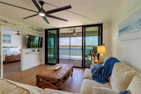 4253 Bay Beach Lane Fort Myers FL 33931