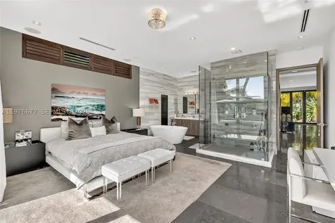 1540 Cleveland Road Miami Beach FL 33141