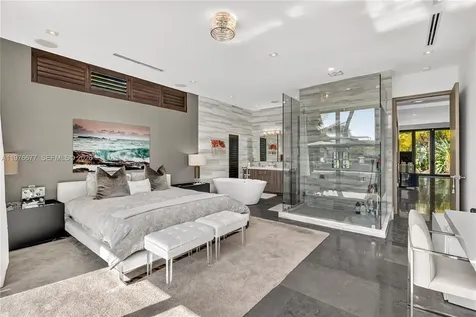 1540 Cleveland Road Miami Beach FL 33141