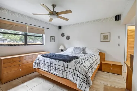 5260 Redwood Court Plantation FL 33317