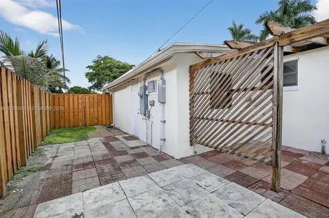5260 Redwood Court Plantation FL 33317