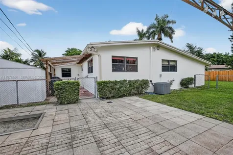 5260 Redwood Court Plantation FL 33317
