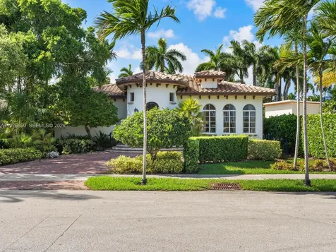 1223 Jackson Street Hollywood FL 33019