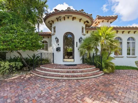 1223 Jackson Street Hollywood FL 33019