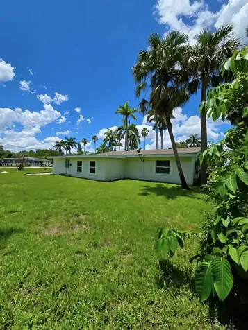 4438 E Riverside Drive Fort Myers FL 33905