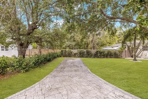 11801 NE 11th Avenue Biscayne Park FL 33161