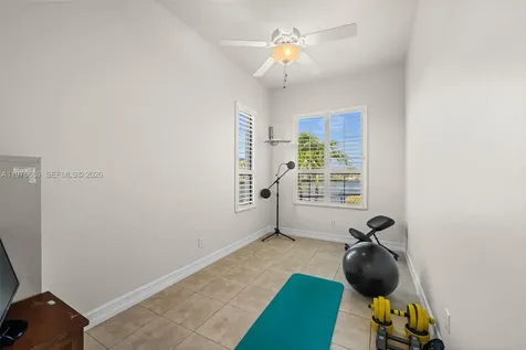 5205 Tamiami Court Cape Coral FL 33904