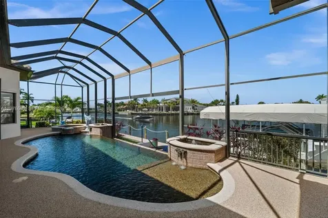 5205 Tamiami Court Cape Coral FL 33904