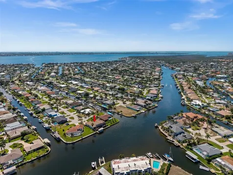 5205 Tamiami Court Cape Coral FL 33904