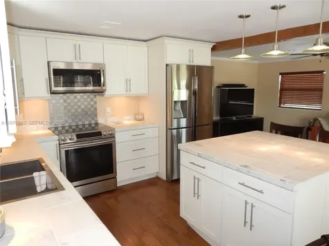 2461 SW 50th Street Dania Beach FL 33312