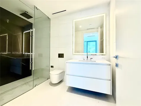300 Biscayne Boulevard Way Miami FL 33131