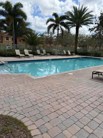 822 SW 143rd Terrace Pembroke Pines FL 33027