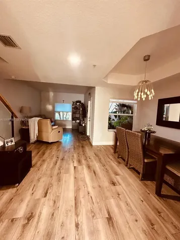 822 SW 143rd Terrace Pembroke Pines FL 33027