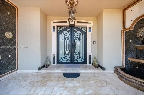 18821 SW 74th Court Cutler Bay FL 33157