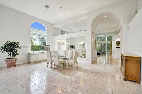 2719 Pinehurst Weston FL 33332
