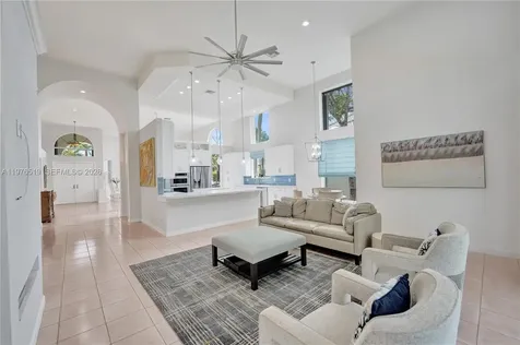 2719 Pinehurst Weston FL 33332