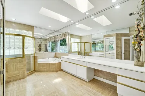 2719 Pinehurst Weston FL 33332