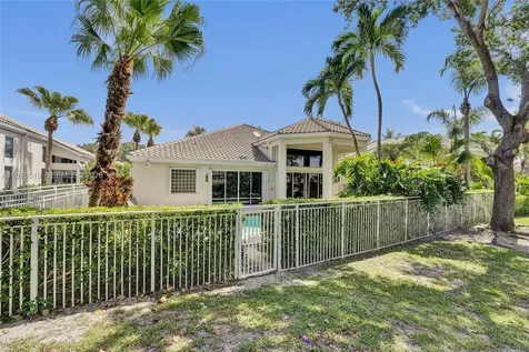 2719 Pinehurst Weston FL 33332