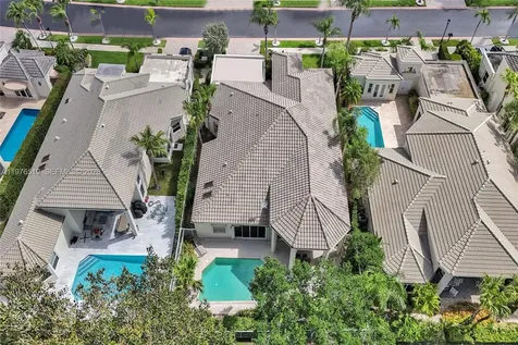 2719 Pinehurst Weston FL 33332
