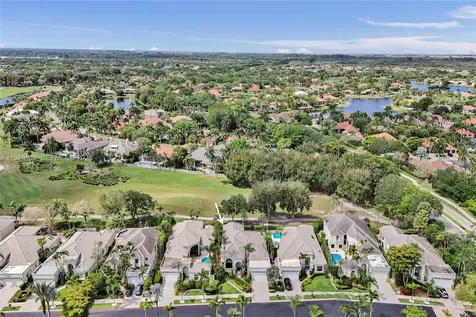 2719 Pinehurst Weston FL 33332