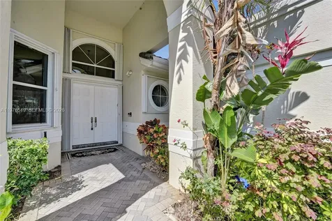 2719 Pinehurst Weston FL 33332