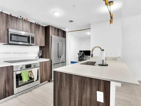 488 NE 18th Street Miami FL 33132