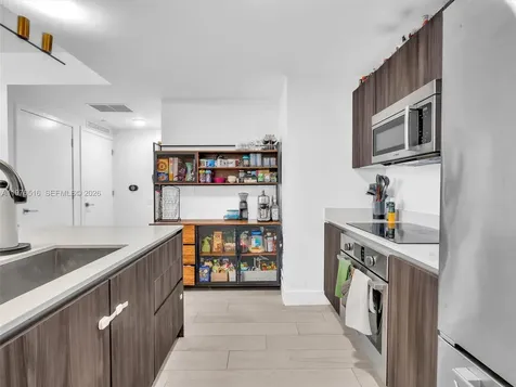 488 NE 18th Street Miami FL 33132