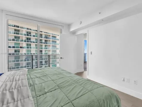 488 NE 18th Street Miami FL 33132