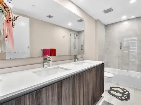 488 NE 18th Street Miami FL 33132