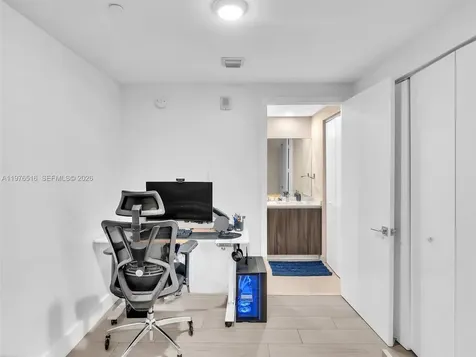 488 NE 18th Street Miami FL 33132