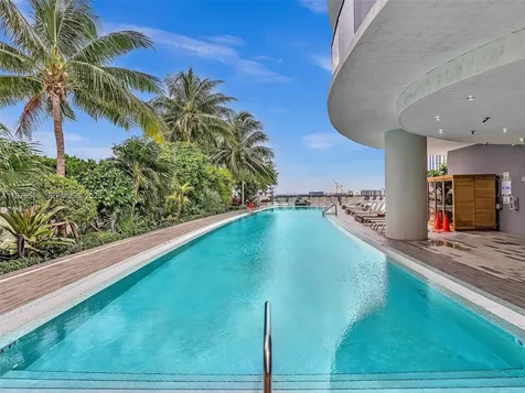 488 NE 18th Street Miami FL 33132