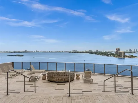 488 NE 18th Street Miami FL 33132