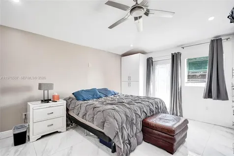 2001 N 22nd Avenue Hollywood FL 33020