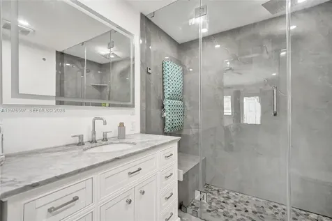 2001 N 22nd Avenue Hollywood FL 33020