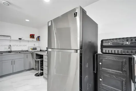 2001 N 22nd Avenue Hollywood FL 33020