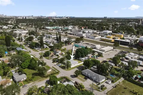 2001 N 22nd Avenue Hollywood FL 33020