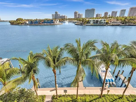 10201 E Bay Harbor Drive Bay Harbor Islands FL 33154