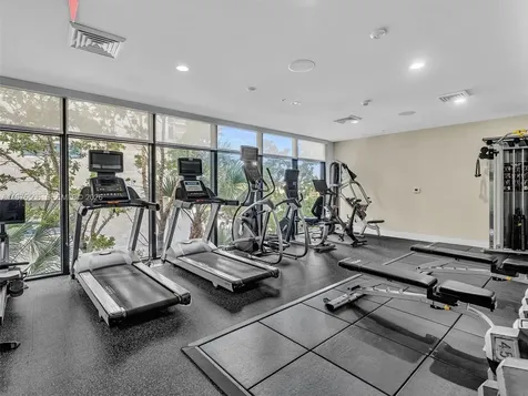 10201 E Bay Harbor Drive Bay Harbor Islands FL 33154