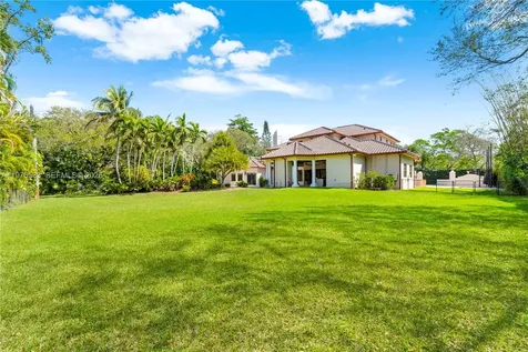 11400 SW 67th Avenue Pinecrest FL 33156