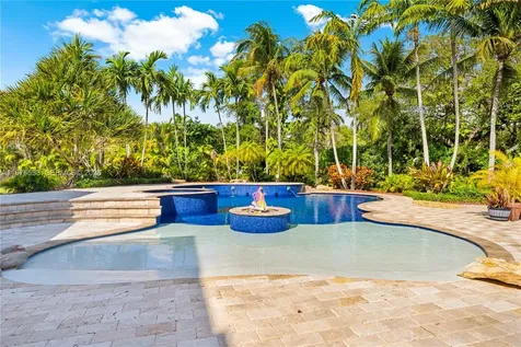 11400 SW 67th Avenue Pinecrest FL 33156