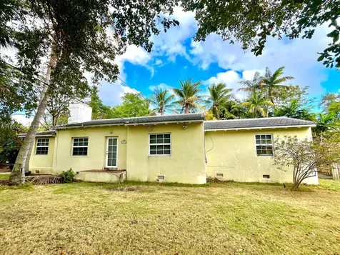 901 NW 10th Court Miami FL 33136