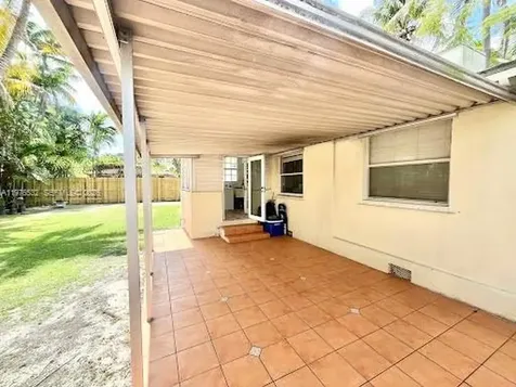 901 NW 10th Court Miami FL 33136