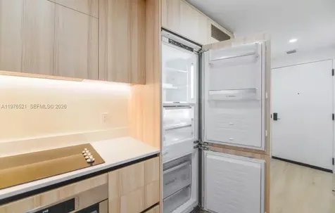 225 N Miami Avenue Miami FL 33128